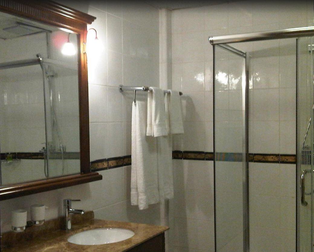 Imperial Golf View Hotel عنتيبي المظهر الخارجي الصورة