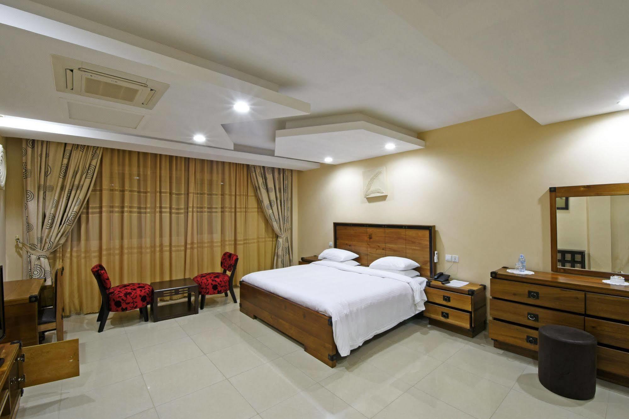 Imperial Golf View Hotel عنتيبي المظهر الخارجي الصورة